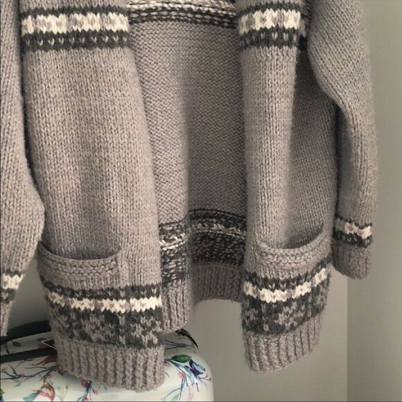 VINTAGE Hand Knit Artisan Wool Sweater Small / Medium Fit - Picture 6 of 7